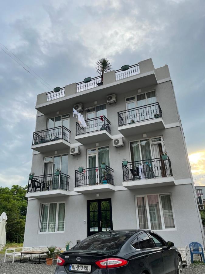 Hotel Charli Gonio Luaran gambar