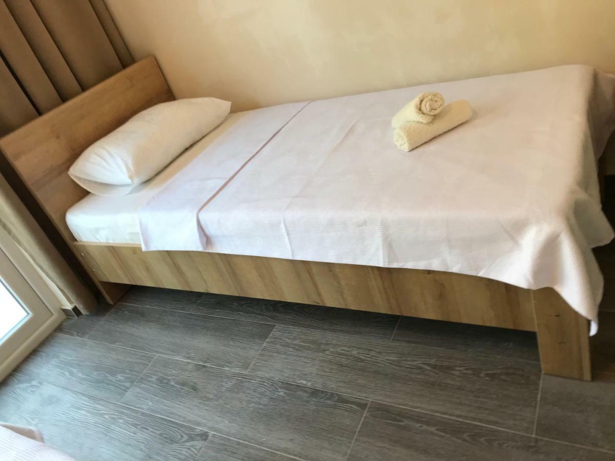 Hotel Charli Gonio Luaran gambar
